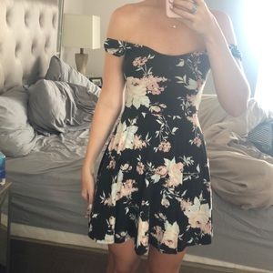 Kimchi Blue floral skater dress size XS